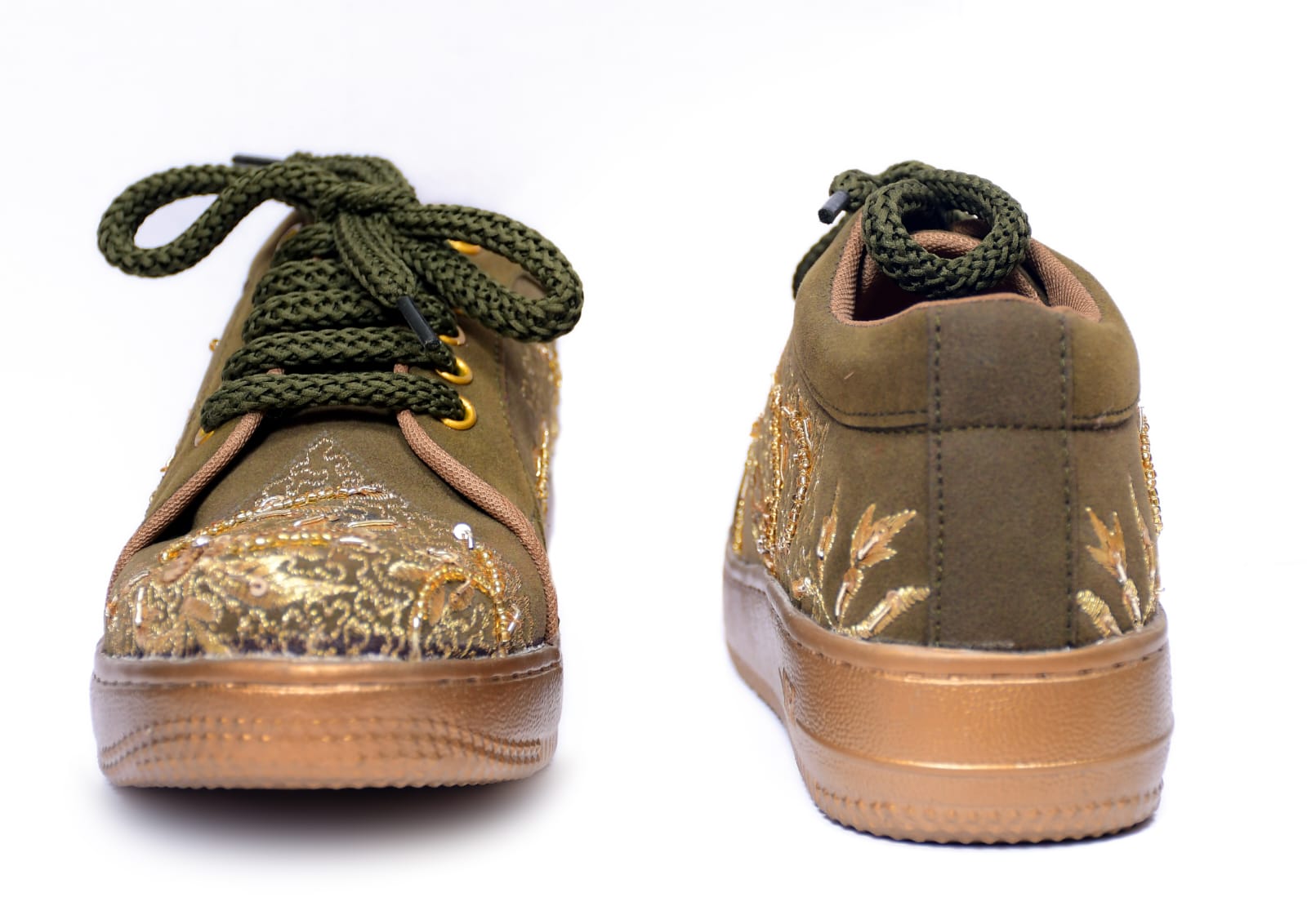 Green and gold classic embroidery sneakers